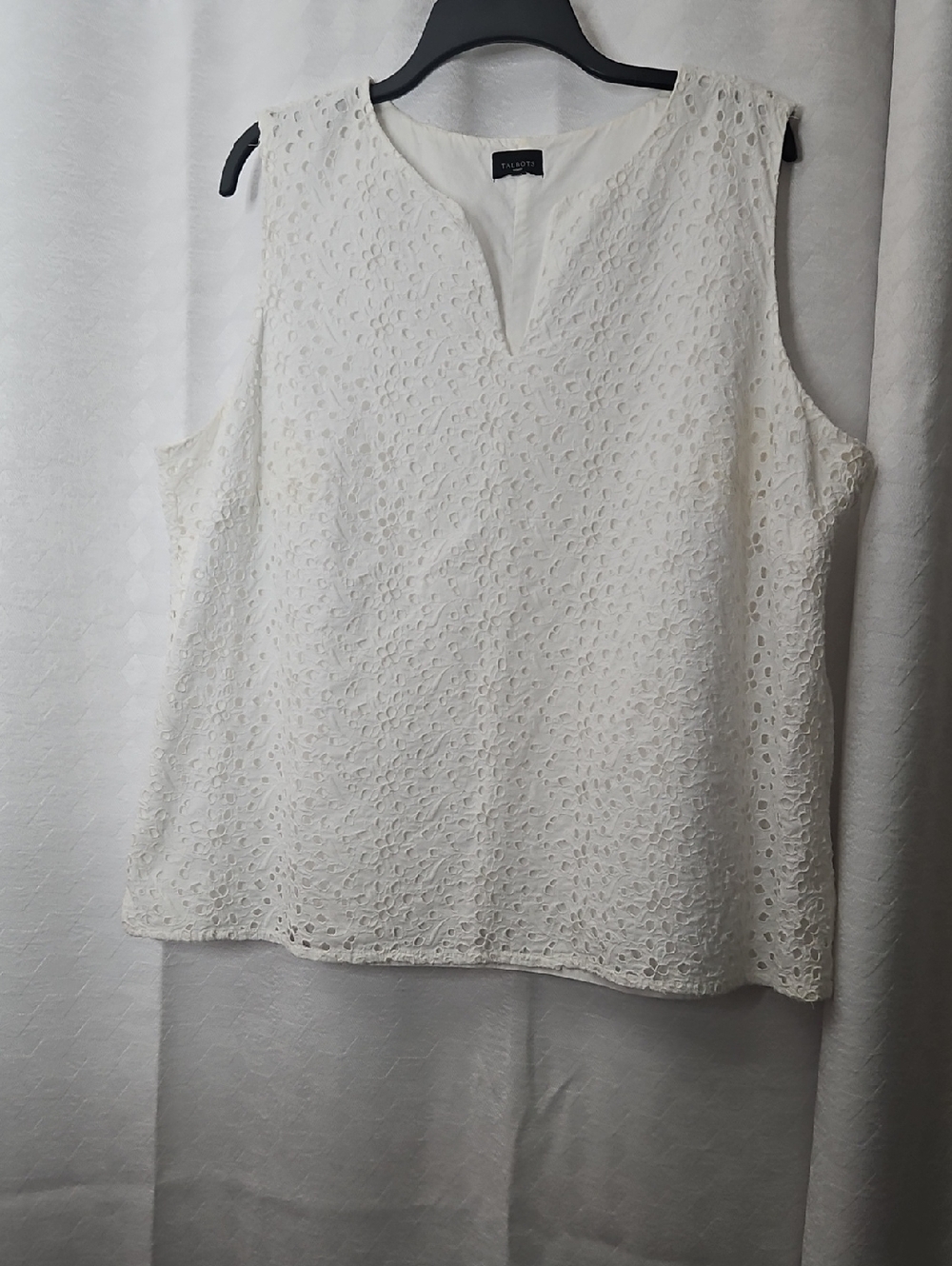 Talbots White Eyelet Sleeveless Camisole